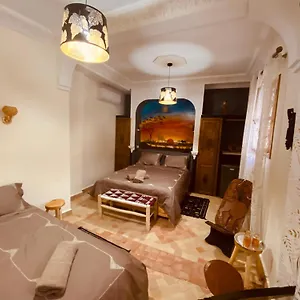  Habitación en casa particular & Sous Le Soleil Chez Jerome Et Pamela Africaine